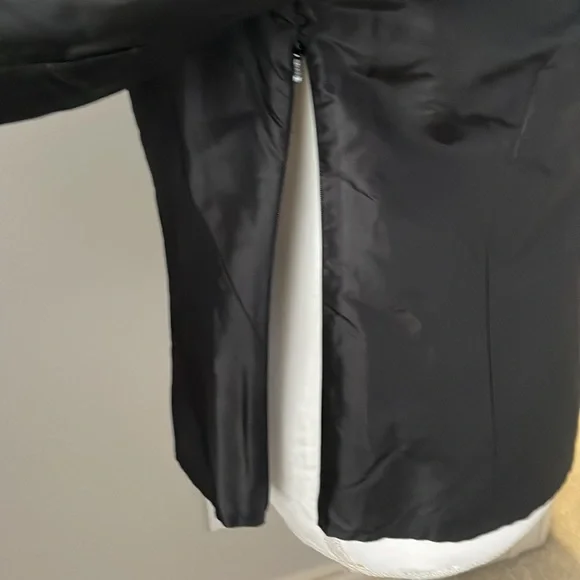 Oscar de La Renta Pleated Silk Top - Picture 4 of 8